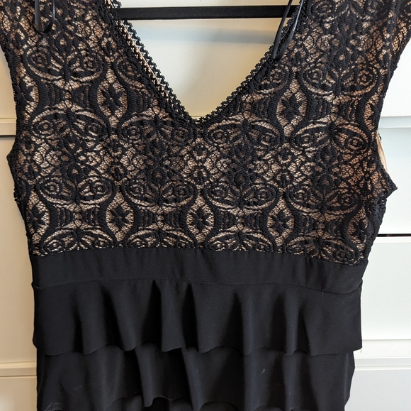 women's plus sz lace top - Picture 2 of 3
